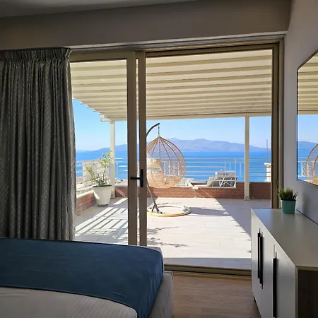 Penthouse With Sea View In